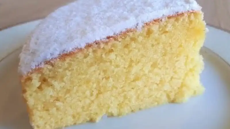 Итальянский пирог, который можно делать без весов.<br />
Такой пирог получается с приятным цитрусовым ароматным, а также необычайно сочным и очень вкусным.<br />
Такой пирог готовиться очень просто. Приготовить его сможет даже ребёнок.<br />
По желанию в этот пирог можно добавить различные фрукты и цукаты.