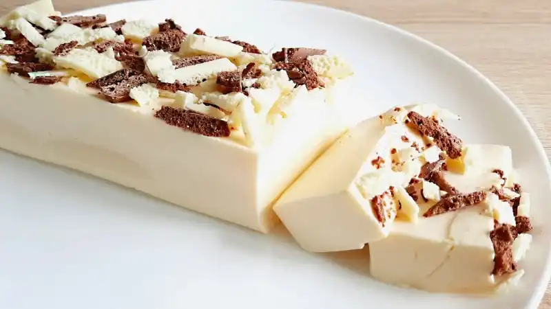 Десерт готовится быстро, а получается вкусным и нежным.