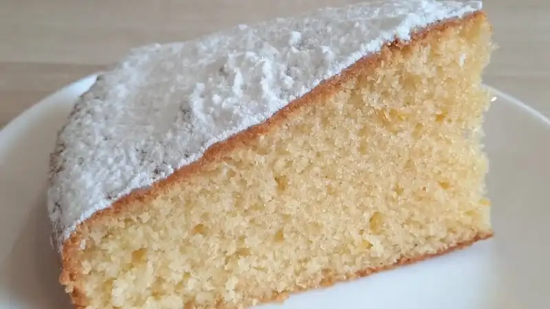 Очень вкусный и ароматный лимонный пирог. Он получается очень вкусным и воздушным. Всем советую приготовить