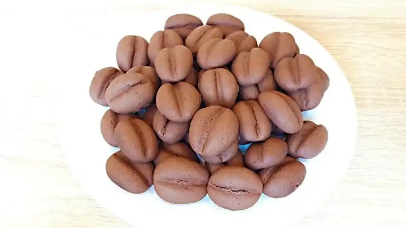 Невероятно вкусное и ароматное кофейное печенье. Печенье называется "Кофейные зёрна"