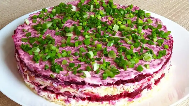 Отличный рецепт вкусного и простого салата из свёклы